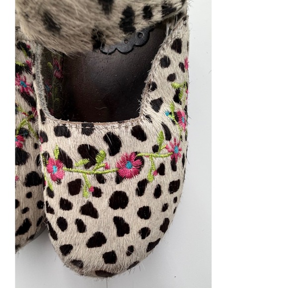 Hanna Andersson Calf Hair Clogs Leopard Print Embroidered Flowers - EU 28 US 11 - Picture 2 of 6